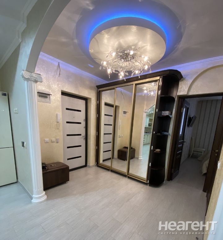 Продается 2-х комнатная квартира, 54 м²