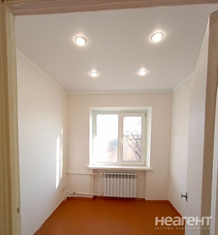 Продается 3-х комнатная квартира, 47 м²