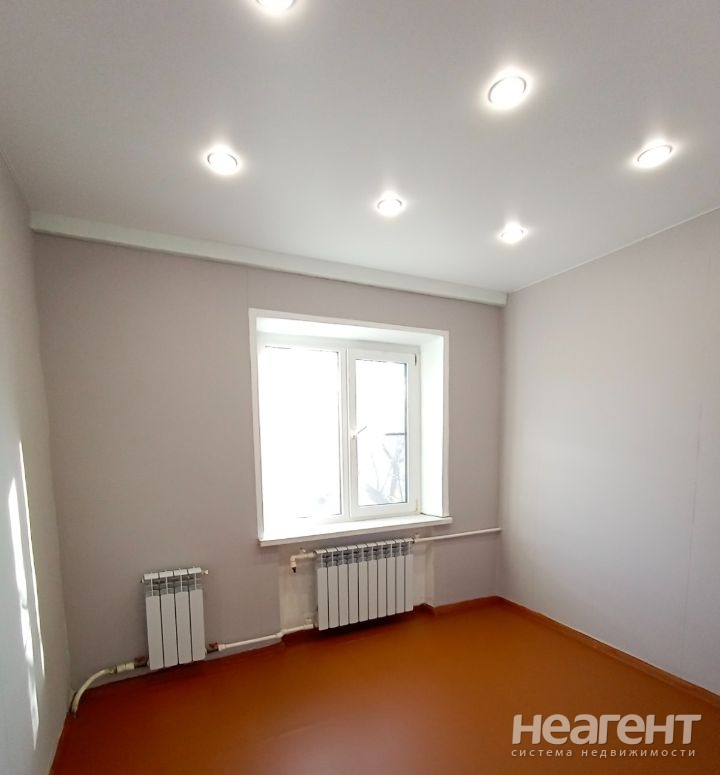 Продается 3-х комнатная квартира, 47 м²