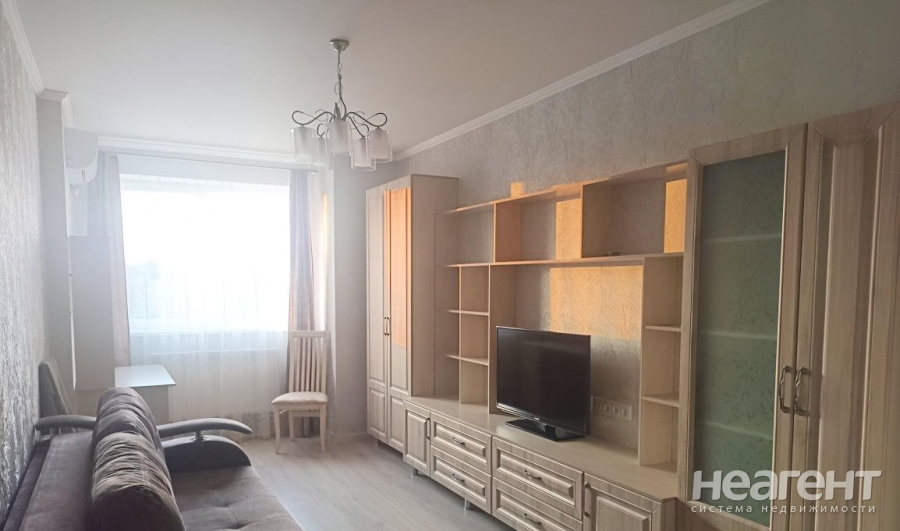 Сдается 1-комнатная квартира, 41 м²