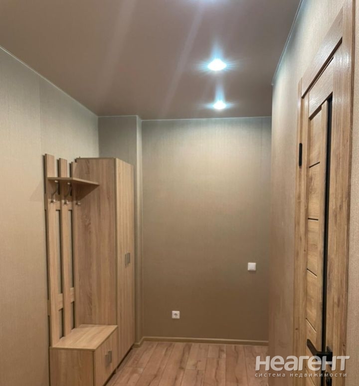 Продается 1-комнатная квартира, 33 м²