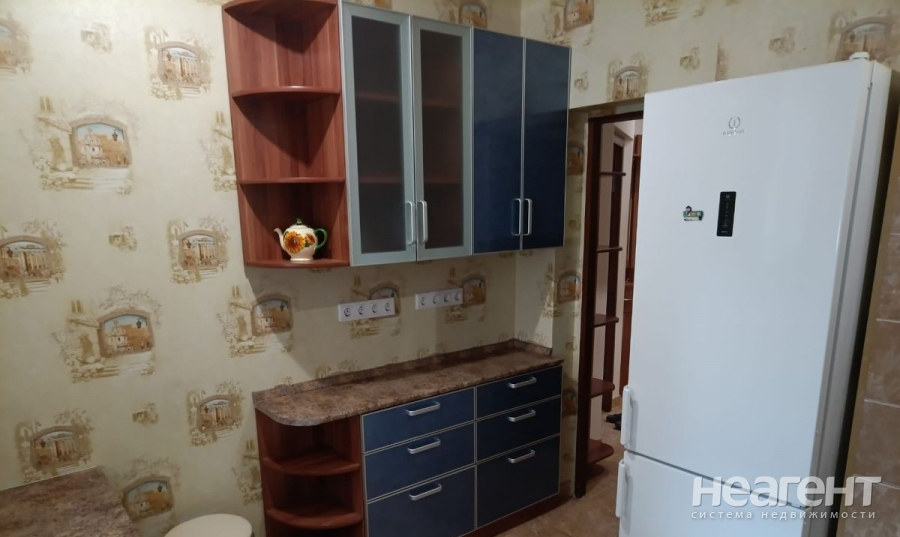 Сдается 1-комнатная квартира, 41 м²