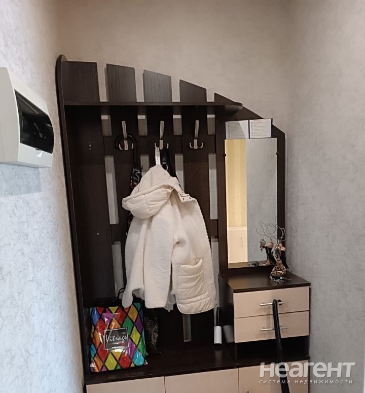 Продается 1-комнатная квартира, 39 м²