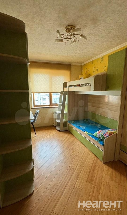 Продается 3-х комнатная квартира, 80 м²