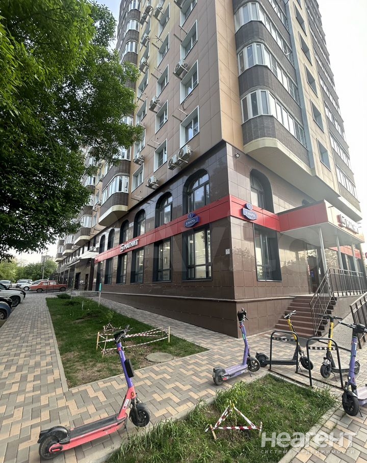 Продается 1-комнатная квартира, 45 м²