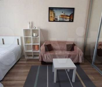 Продается 1-комнатная квартира, 36 м²