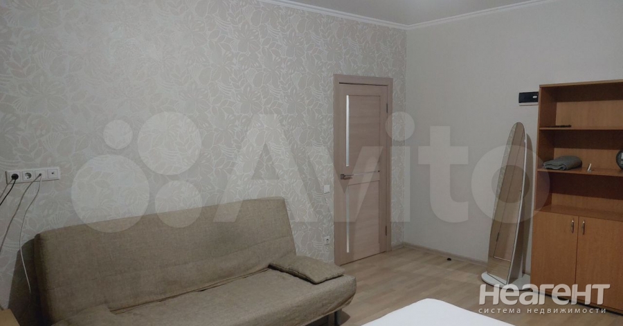 Сдается 1-комнатная квартира, 36 м²