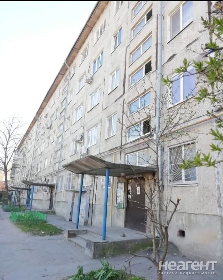 Продается Многокомнатная квартира, 60 м²