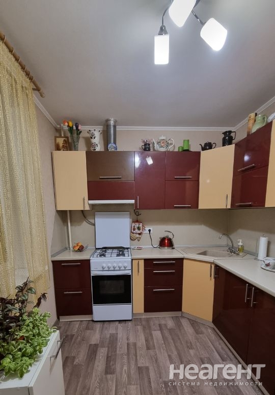 Сдается 1-комнатная квартира, 40 м²