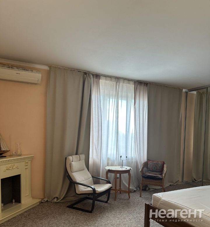 Сдается Многокомнатная квартира, 135 м²