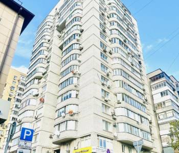 Продается 3-х комнатная квартира, 137,5 м²