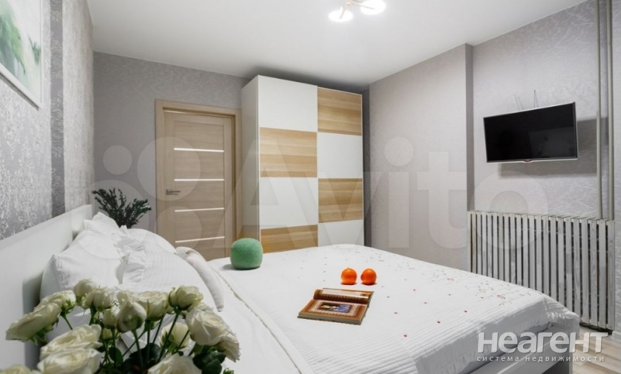 Продается 1-комнатная квартира, 50 м²