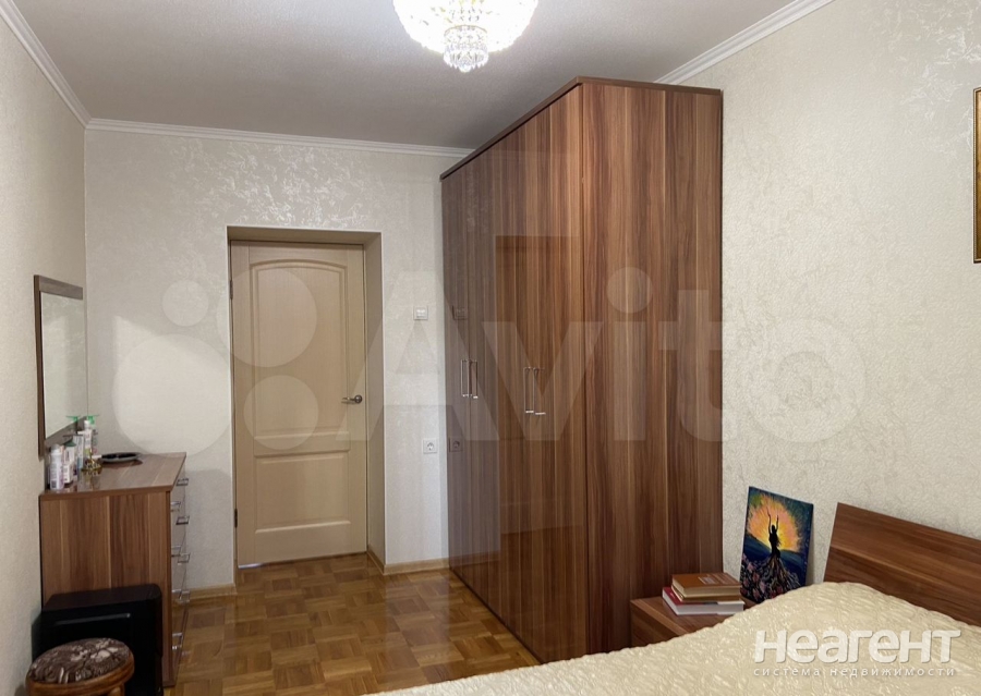 Продается Многокомнатная квартира, 85 м²