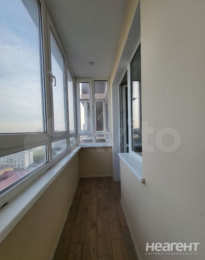 Продается 1-комнатная квартира, 40,7 м²