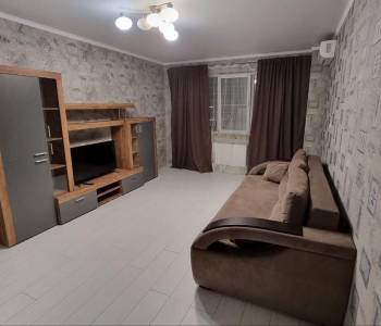 Сдается 1-комнатная квартира, 39 м²