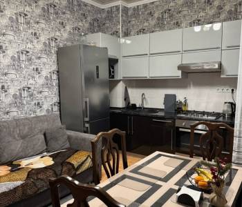 Сдается 1-комнатная квартира, 54 м²