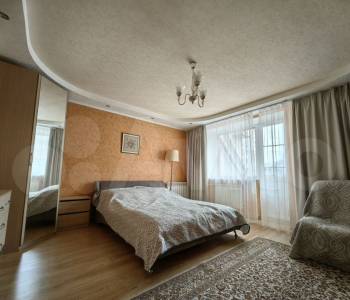 Продается Многокомнатная квартира, 86 м²