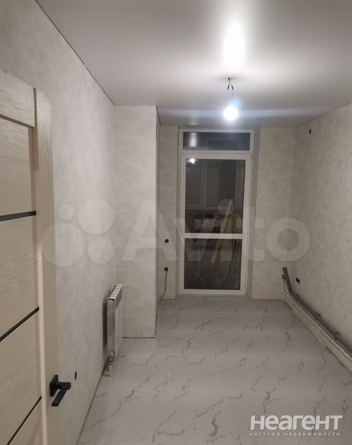 Продается 1-комнатная квартира, 40 м²