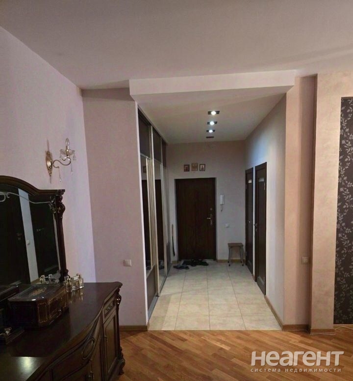 Продается 3-х комнатная квартира, 125,7 м²