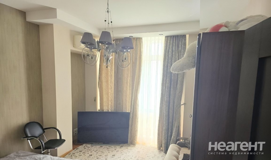 Продается 3-х комнатная квартира, 125,7 м²