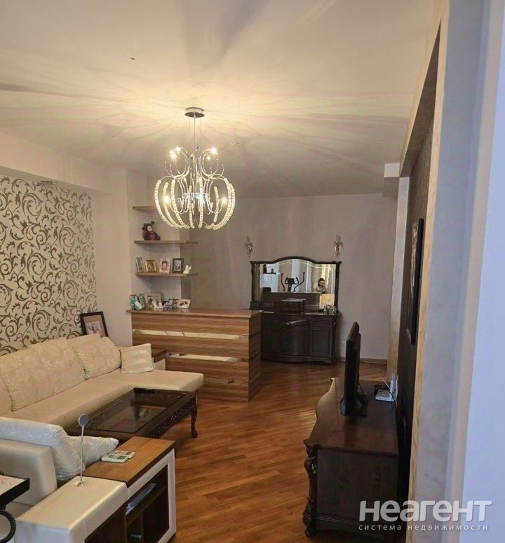 Продается 3-х комнатная квартира, 125,7 м²