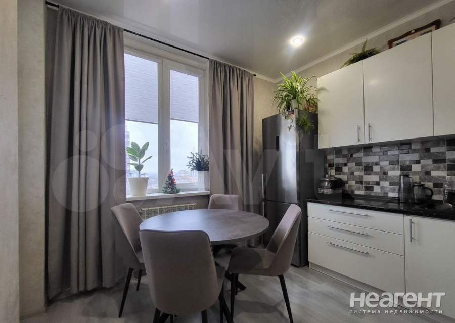 Продается 2-х комнатная квартира, 60 м²