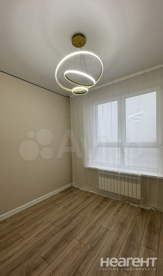 Продается 1-комнатная квартира, 39 м²