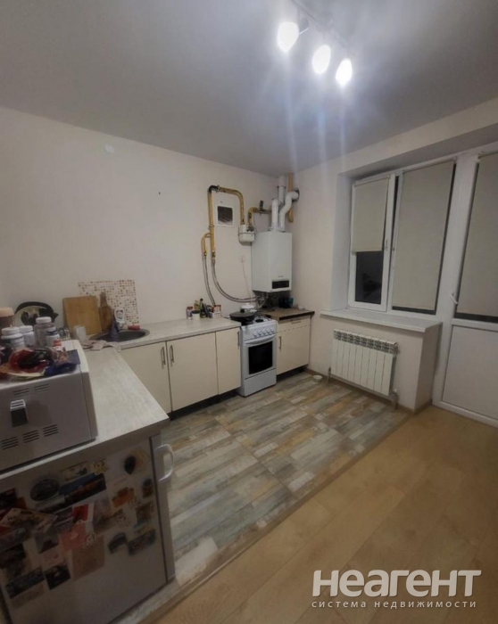 Продается 1-комнатная квартира, 38,4 м²