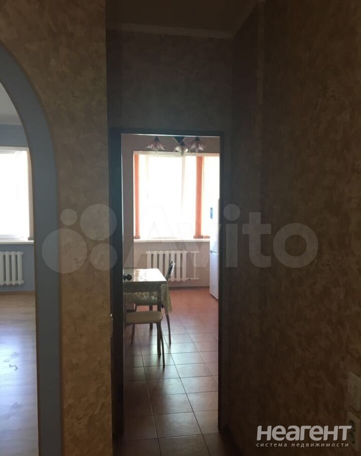 Продается 1-комнатная квартира, 36 м²