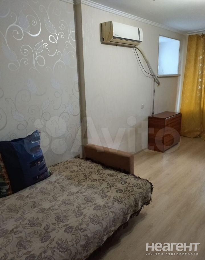 Продается 1-комнатная квартира, 48,3 м²