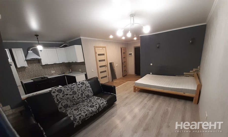 Сдается 1-комнатная квартира, 38 м²