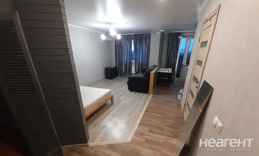 Сдается 1-комнатная квартира, 38 м²