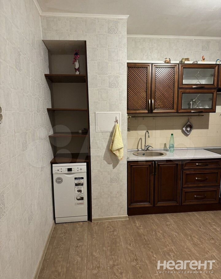 Сдается Многокомнатная квартира, 67 м²