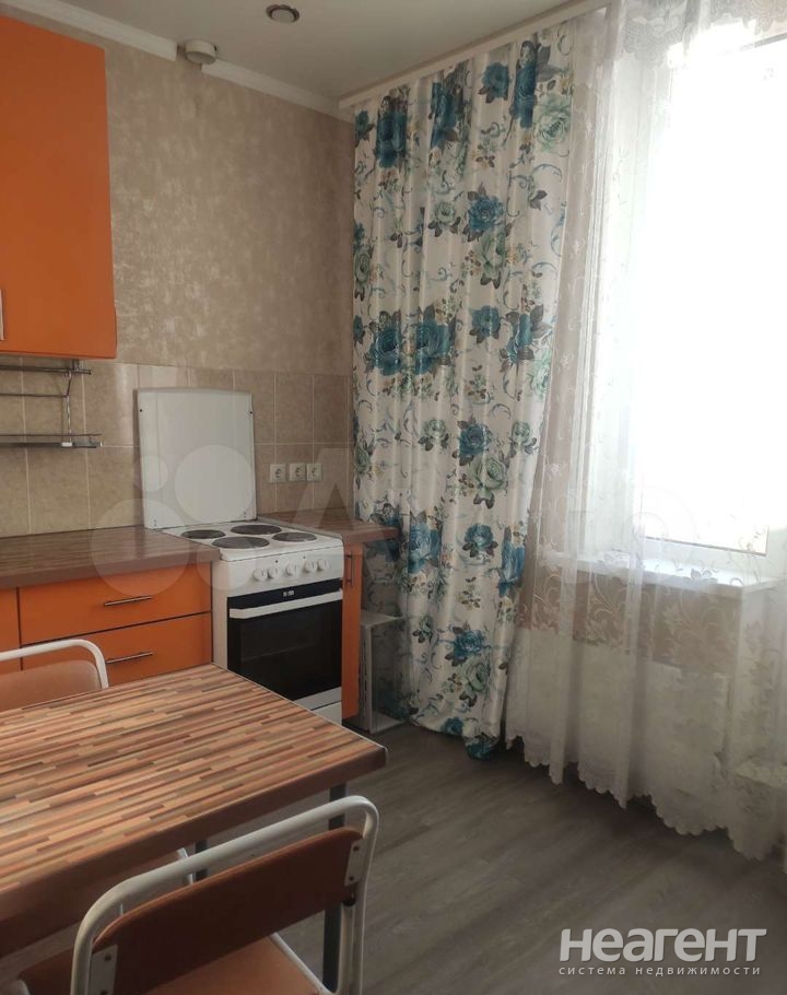 Сдается 1-комнатная квартира, 32 м²