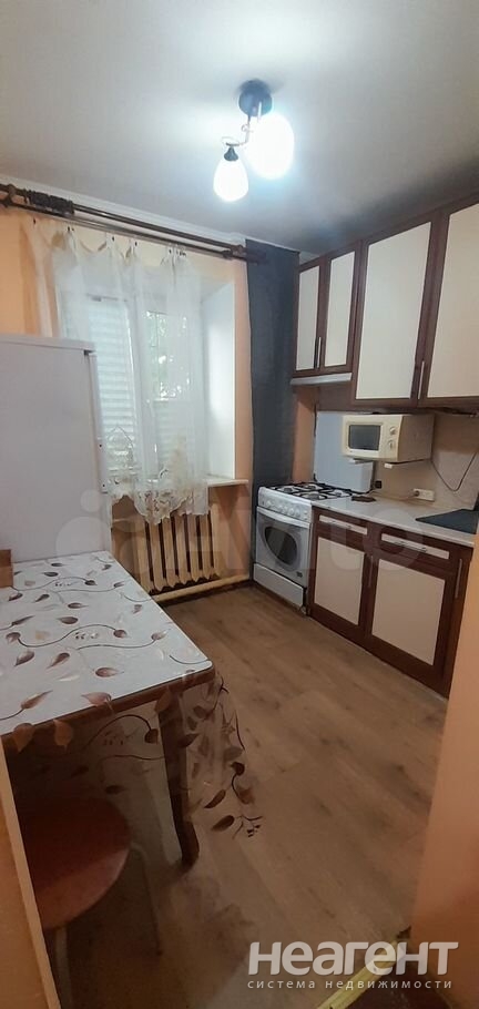 Продается 1-комнатная квартира, 32 м²