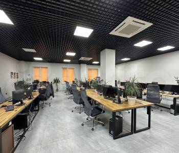 Продается Нежилое помещение, 325 м²