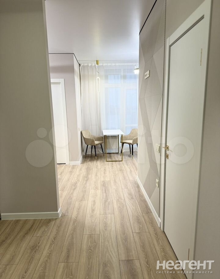 Продается 1-комнатная квартира, 40 м²