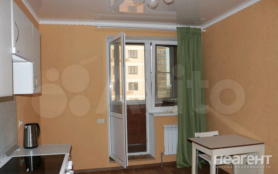 Сдается 1-комнатная квартира, 46 м²