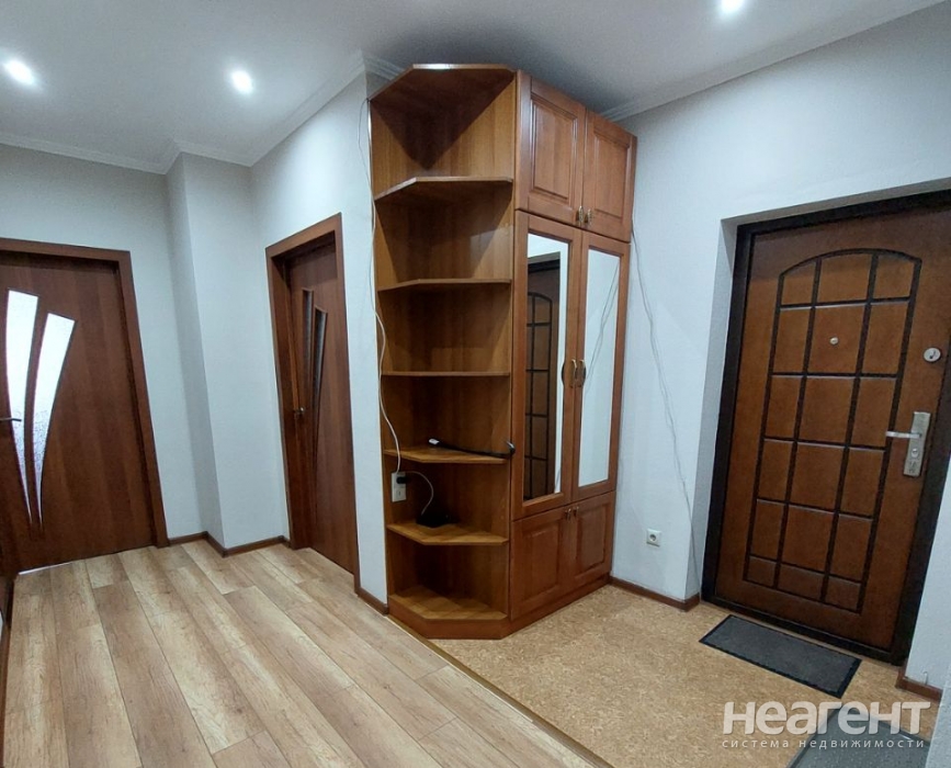 Сдается 2-х комнатная квартира, 74 м²