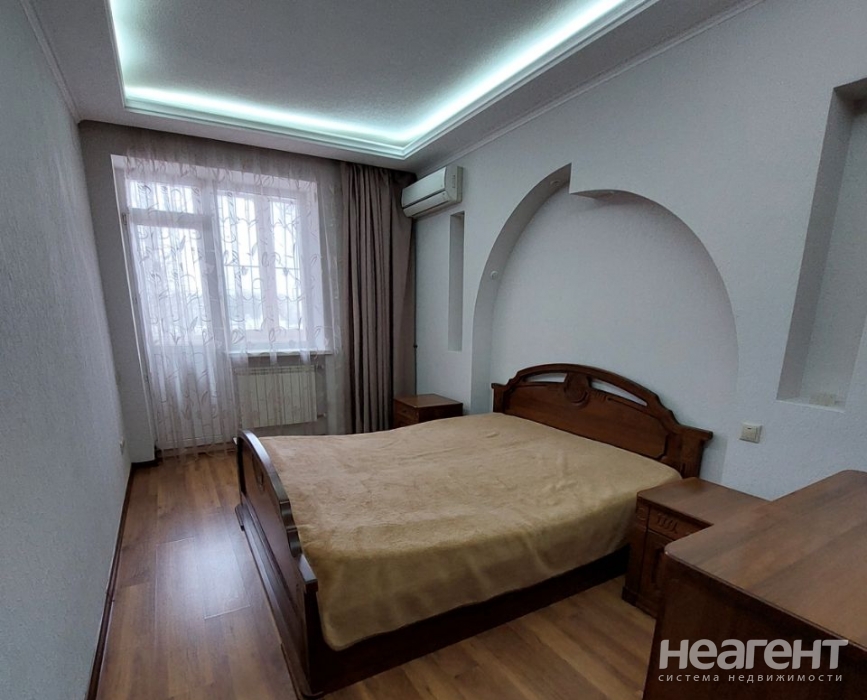 Сдается 2-х комнатная квартира, 74 м²