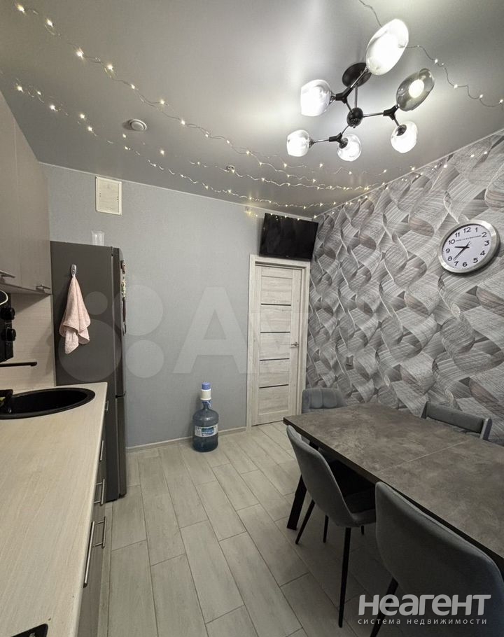 Продается 1-комнатная квартира, 40,8 м²