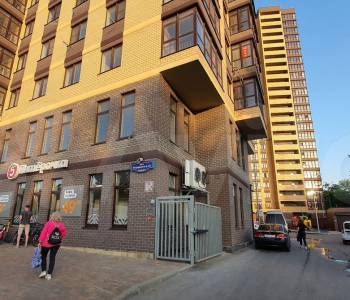 Продается 1-комнатная квартира, 35 м²