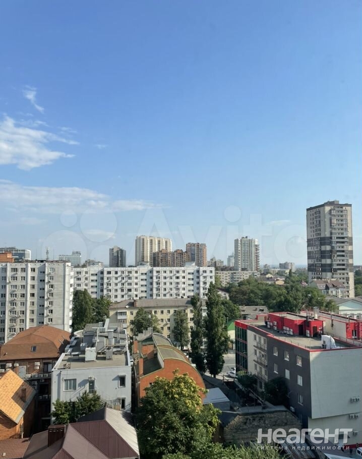 Продается 1-комнатная квартира, 37,4 м²