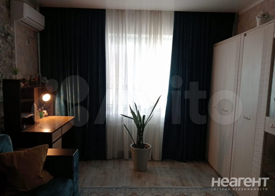 Продается 1-комнатная квартира, 44 м²