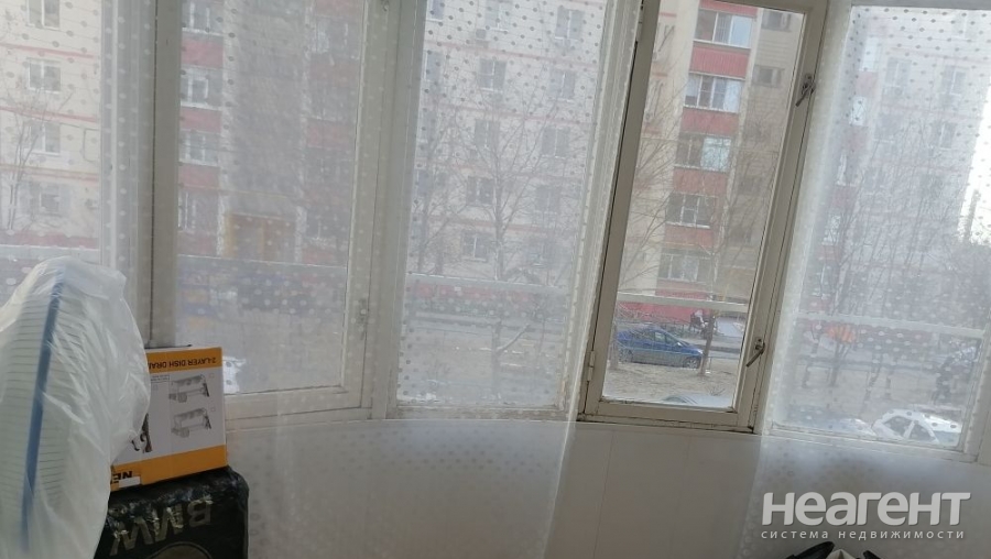 Продается 1-комнатная квартира, 42 м²