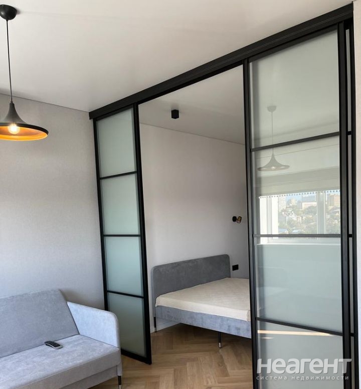 Сдается 1-комнатная квартира, 43 м²