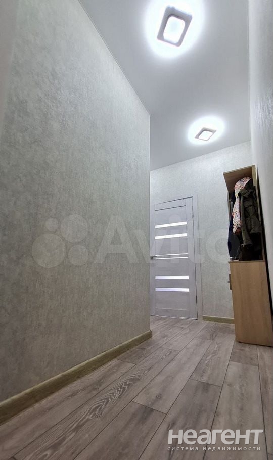 Продается 1-комнатная квартира, 42,6 м²