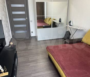 Продается 1-комнатная квартира, 35 м²