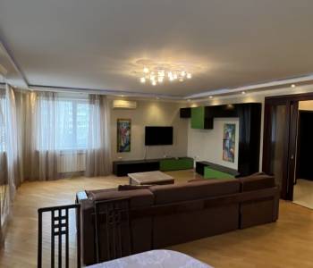 Сдается 2-х комнатная квартира, 83,5 м²