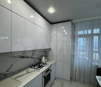 Продается 1-комнатная квартира, 42 м²